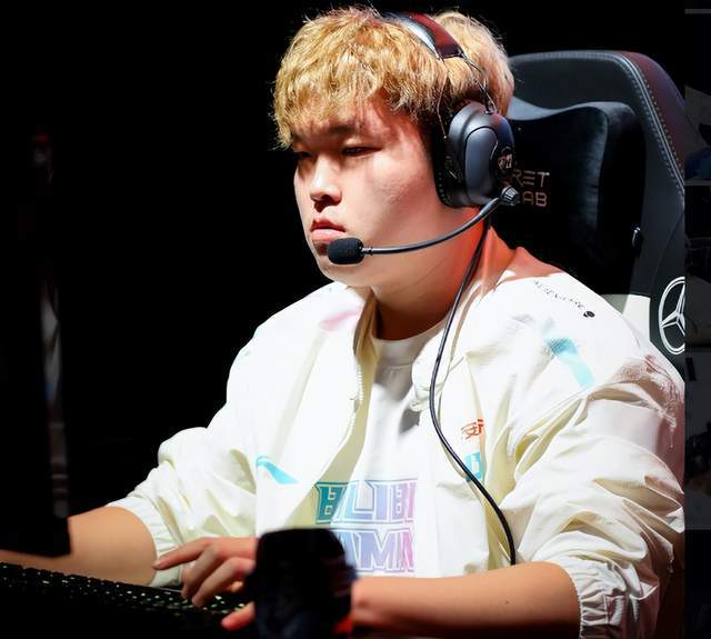 人追逐梦想 人追逐梦想