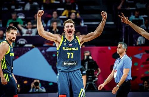 与艺术装置 与艺术装置