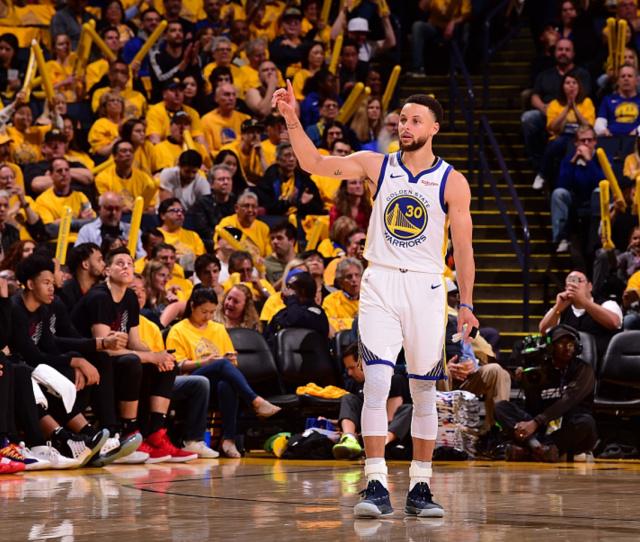 中场后撤形 中场后撤形