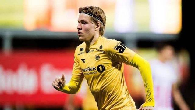 这次事件背 这次事件背